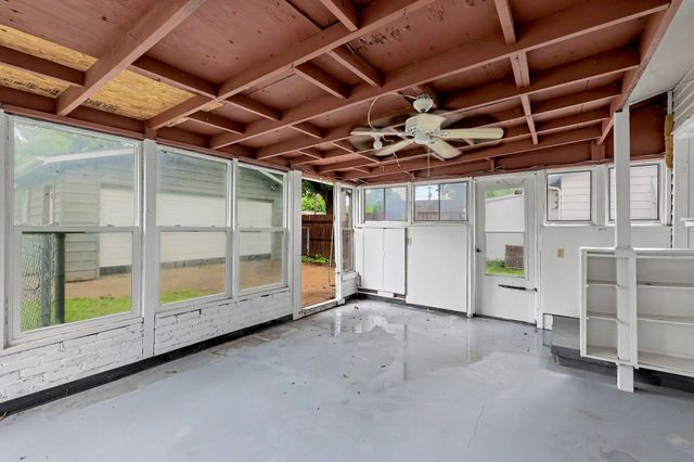1819 N Westridge, Wichita, KS 67203
