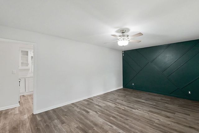 1819 N Westridge, Wichita, KS 67203