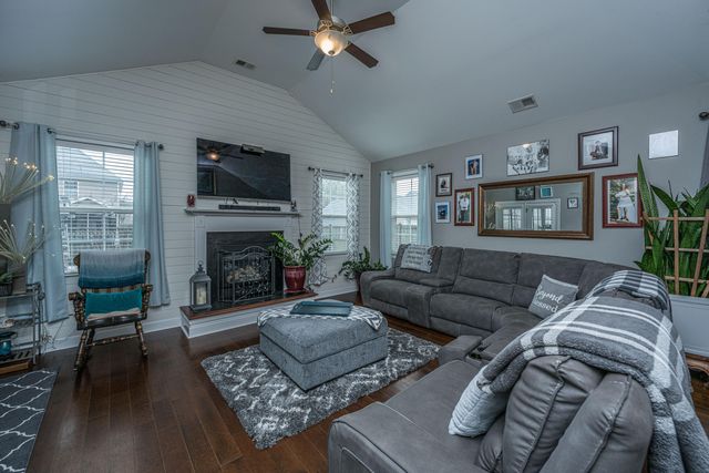 342 Fox Ridge Lane, Moncks Corner, SC 29461