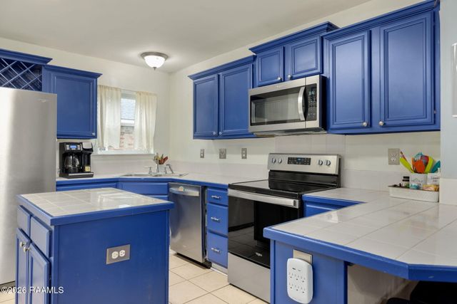 115 Tulip Tree Lane, Broussard, LA 70518