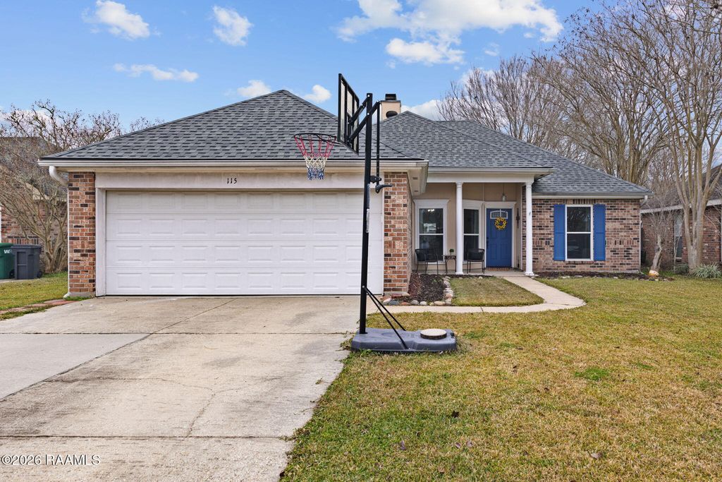 115 Tulip Tree Lane, Broussard, LA 70518
