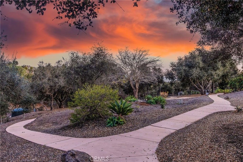 Image 10 of property listing at 3221 Integrity, Fallbrook, CA 92028