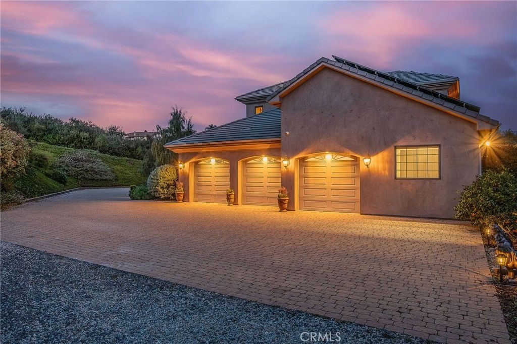 Image 11 of property listing at 3221 Integrity, Fallbrook, CA 92028