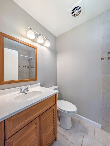 8820 Calumet Avenue, Munster, IN 46321