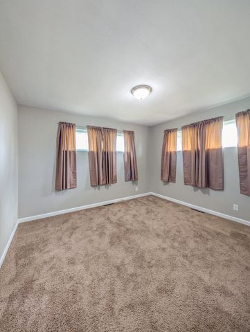 8820 Calumet Avenue, Munster, IN 46321