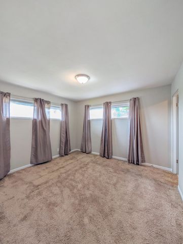 8820 Calumet Avenue, Munster, IN 46321