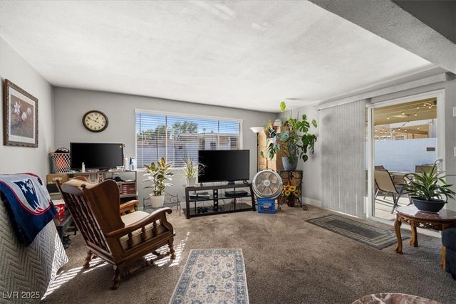 1800 Walnut Avenue, Las Vegas, NV 89101