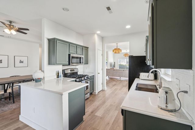 2802 Summertrees Boulevard, Johns Island, SC 29455