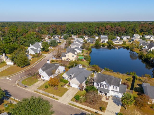 2802 Summertrees Boulevard, Johns Island, SC 29455