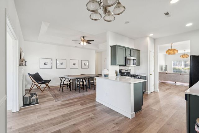 2802 Summertrees Boulevard, Johns Island, SC 29455