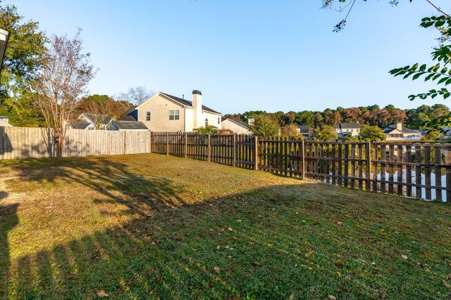 2802 Summertrees Boulevard, Johns Island, SC 29455