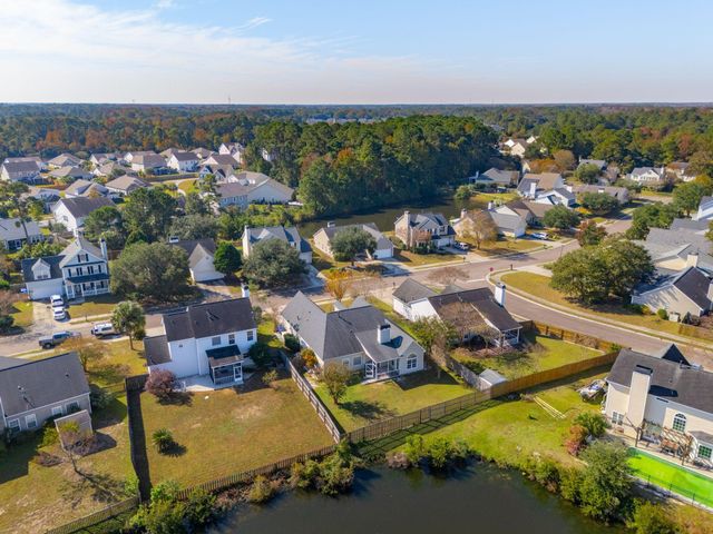 2802 Summertrees Boulevard, Johns Island, SC 29455