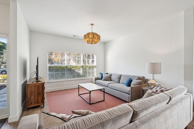 2802 Summertrees Boulevard, Johns Island, SC 29455