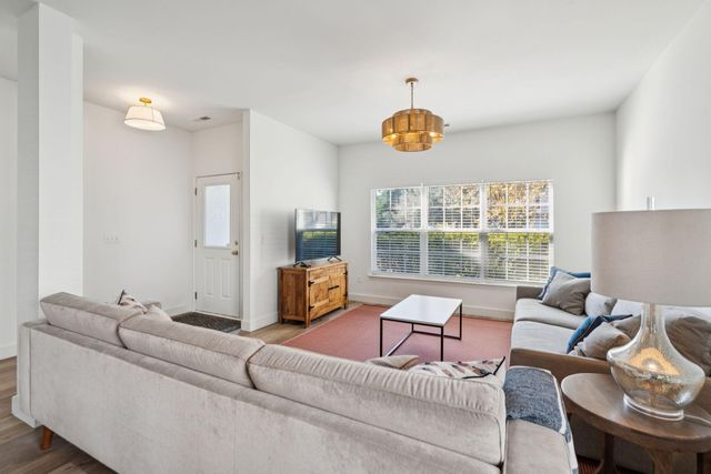 2802 Summertrees Boulevard, Johns Island, SC 29455