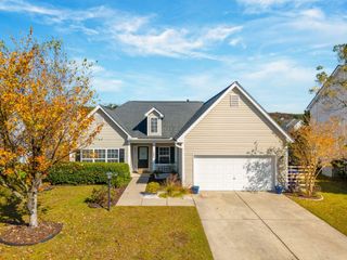 2802 Summertrees Boulevard, Johns Island, SC 29455