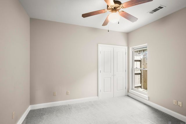 9422 Boone Dr, Baton Rouge, LA 70810