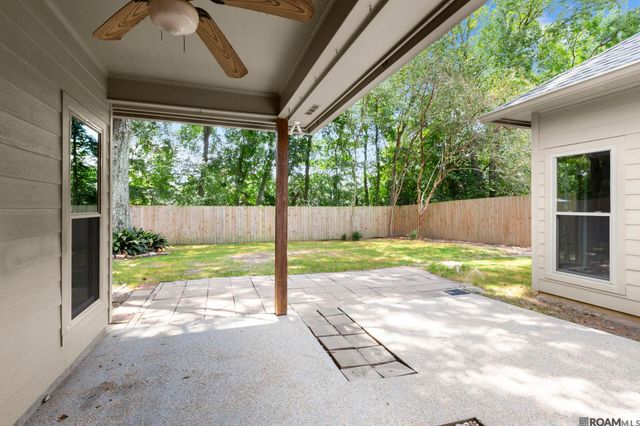 9422 Boone Dr, Baton Rouge, LA 70810