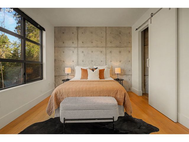 782 LAUREL St, Lake Oswego, OR 97034