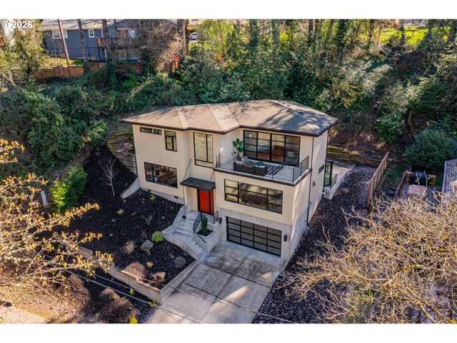 782 LAUREL St, Lake Oswego, OR 97034