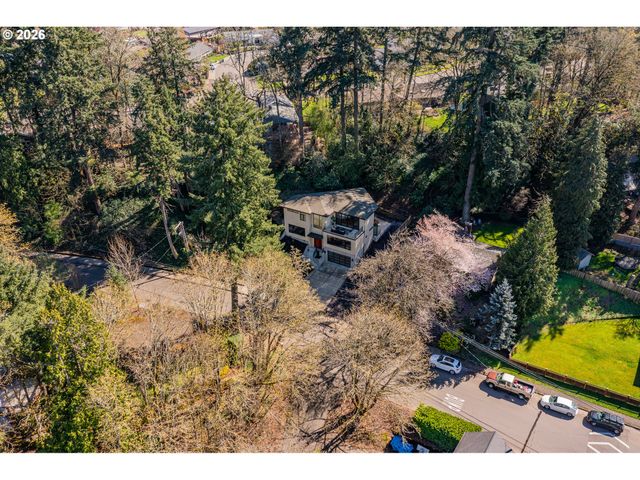 782 LAUREL St, Lake Oswego, OR 97034