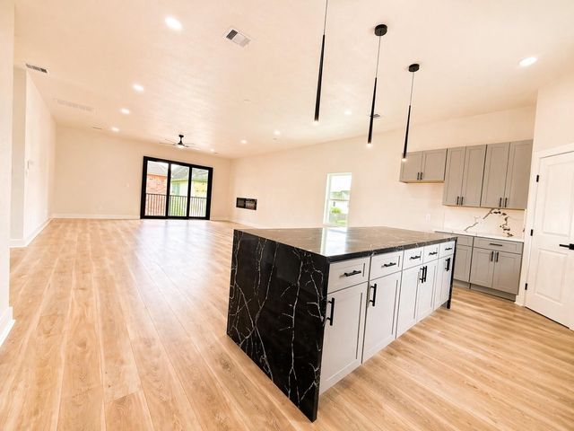 9716 Kapri Lane, Houston, TX 77025