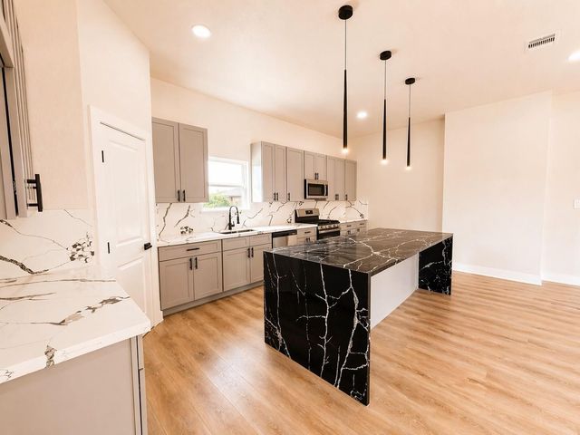 9716 Kapri Lane, Houston, TX 77025
