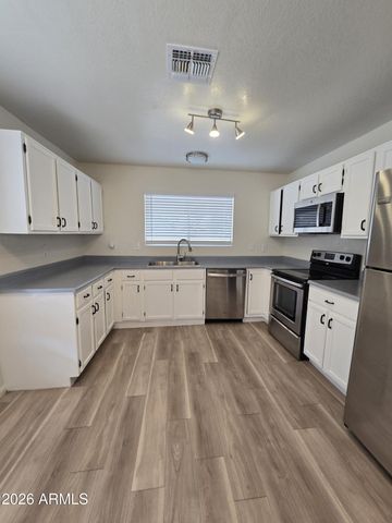 11815 N 77TH Drive, Peoria, AZ 85345