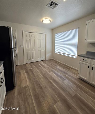 11815 N 77TH Drive, Peoria, AZ 85345