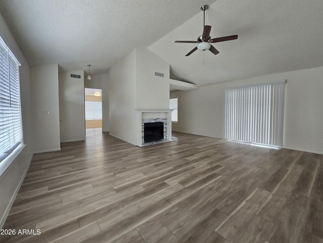 11815 N 77TH Drive, Peoria, AZ 85345
