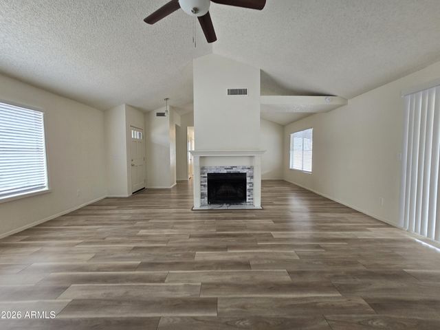 11815 N 77TH Drive, Peoria, AZ 85345