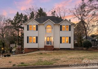 22 31st Avenue Court NE, Hickory, NC 28601