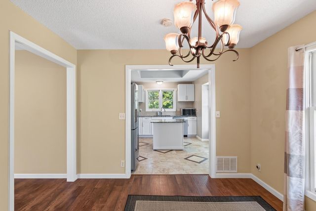 5795 Shannon Trail SE, Prior Lake, MN 55372