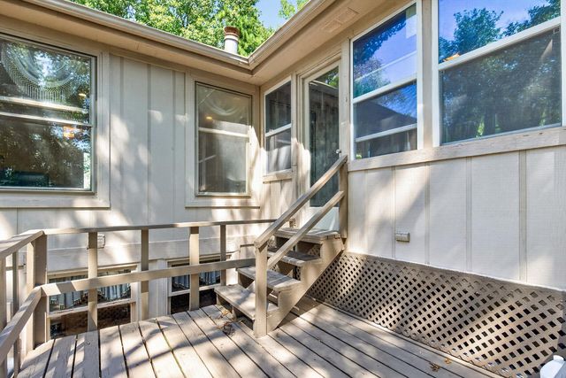5795 Shannon Trail SE, Prior Lake, MN 55372
