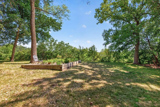 5795 Shannon Trail SE, Prior Lake, MN 55372