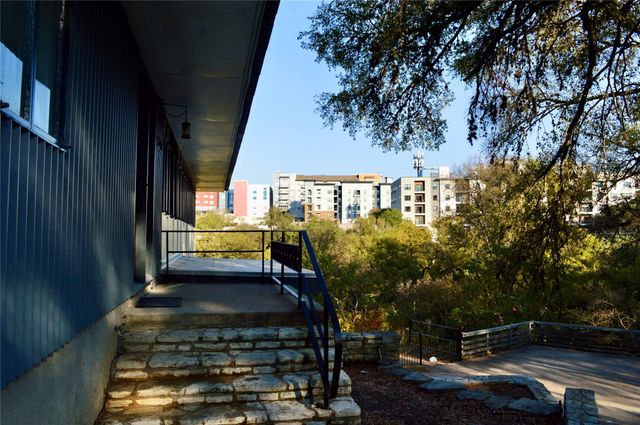 2410 Pemberton PKWY, Austin, TX 78703