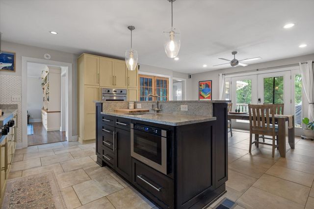 5646 Crestview Drive, Hixson, TN 37343