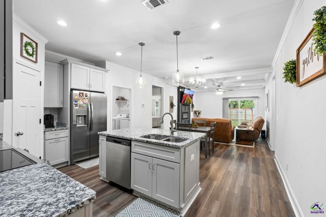 113 Sutter Butte Place, Bonaire, GA 31005