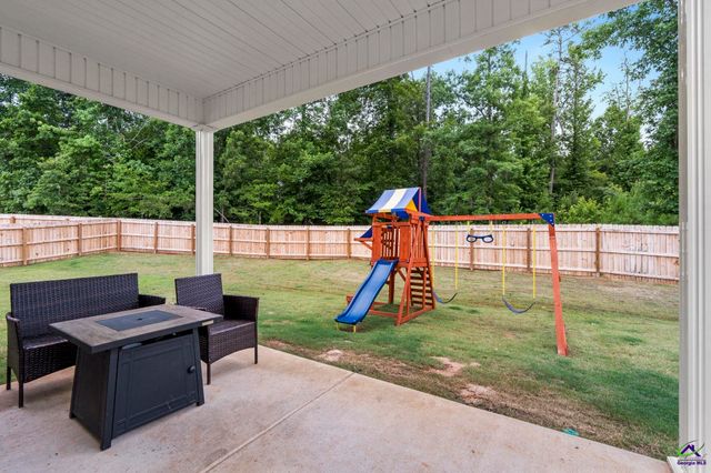 113 Sutter Butte Place, Bonaire, GA 31005