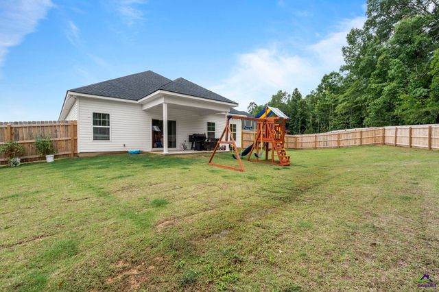113 Sutter Butte Place, Bonaire, GA 31005