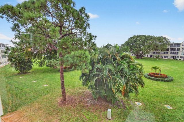 386 Grantham F, Deerfield Beach, FL 33442