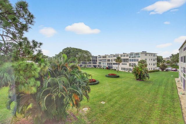 386 Grantham F, Deerfield Beach, FL 33442