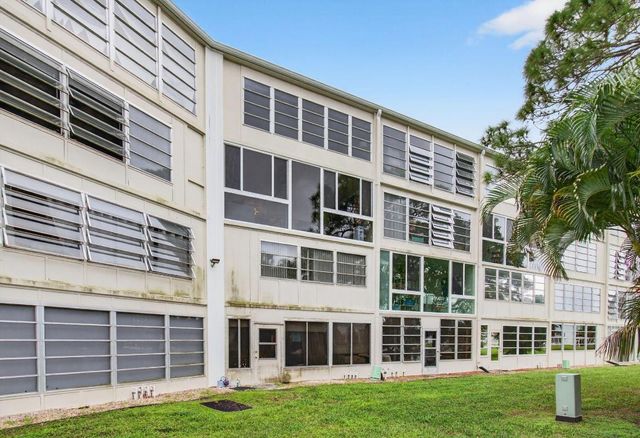 386 Grantham F, Deerfield Beach, FL 33442