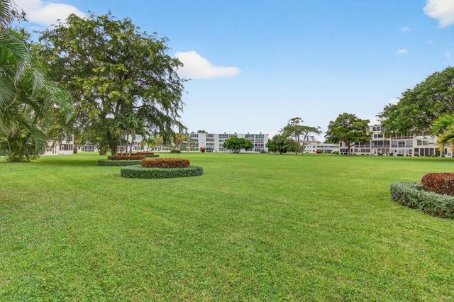 386 Grantham F, Deerfield Beach, FL 33442