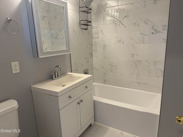 5 Broadway 410, Troy, NY 12180