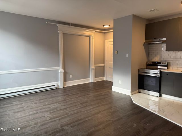 5 Broadway 410, Troy, NY 12180