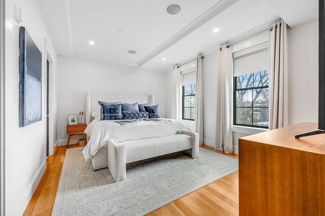 799 E 3rd St 2, Boston, MA 02127