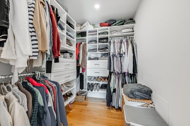 799 E 3rd St 2, Boston, MA 02127