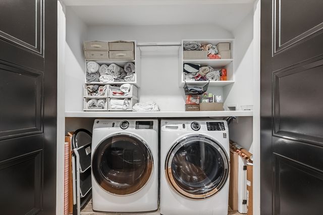 799 E 3rd St 2, Boston, MA 02127