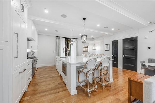 799 E 3rd St 2, Boston, MA 02127