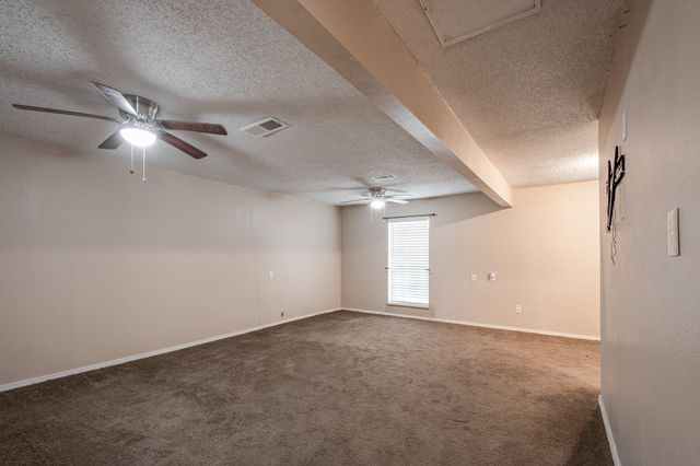 412 Kentucky Street, Liberty, TX 77575